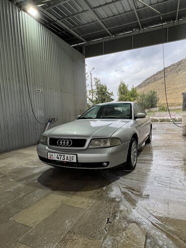 автомобили в расрочку: Audi A4: 1999 г., 1.8 л, Механика, Бензин, Седан