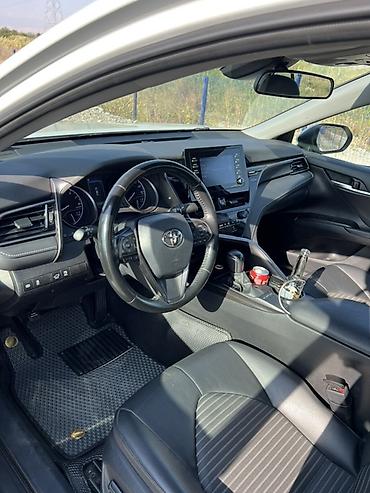 Toyota: Toyota Camry: 2023 г., 2.5 л, Автомат, Бензин, Седан — 9