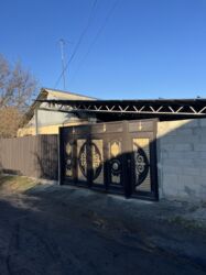 продам дом в джалал абаде: Үй, 96 кв. м, 4 бөлмө, Менчик ээси