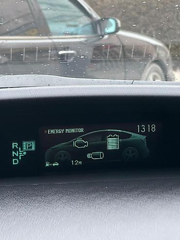 Toyota: Toyota Prius: 2014 г., 1.8 л, Вариатор, Гибрид, Хэтчбэк — 10