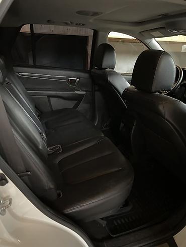 Hyundai: Hyundai Santa Fe: 2.4 l | 2012 il Krossover — 11