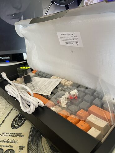 Digər kompüter aksesuarları: 🔴 V500 Mechanical Keyboard – Red Switch 🔹 Qırmızı switch – səssiz və -da lalafo.az — 11 Digər kompüter aksesuarları: 🔴 V500 Mechanical Keyboard – Red Switch 🔹 Qırmızı switch – səssiz və — 11