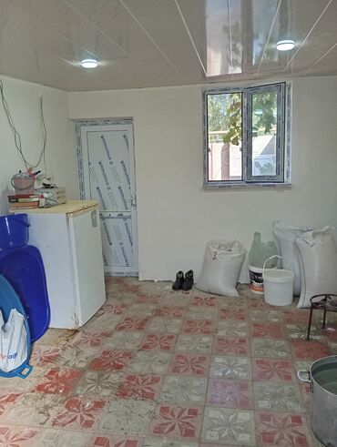 Həyət evləri və villaların satışı: Satılır. Təcili deyil. Diqqətlə oxuyun zəhmət olmasa.Ev kanal — 14