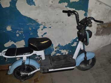 мотоцикл цены: Электро мопед на ходу едет заряд хватает на 5 часов новые из минусов