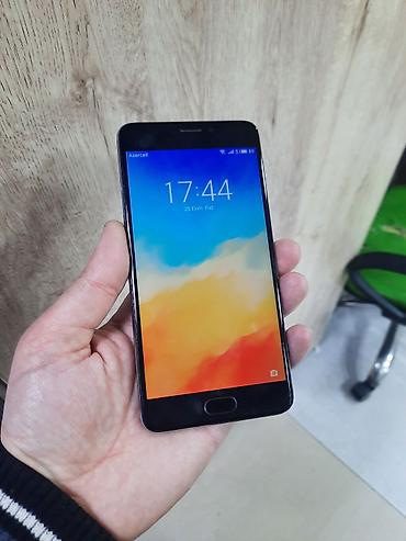 iphone x gence: Tam islekdi qutusu adaptoru yoxdu.Ram 3 Yaddas 32Gb.Qiymet sondu real — 3