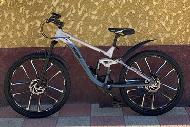 Велосипеды: В продаже велосипед Skill max фирменный в титановый дисках размер