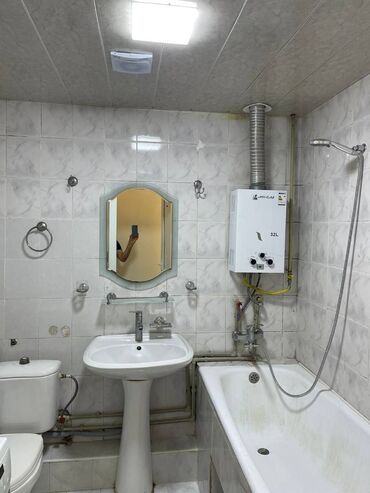 Uzunmüddətli kirayə mənzillər: Nərimanov metrosuna ayaqnan 5-dəqiqə masafədə 5 mərtəbəli binanın 5-ci — 7