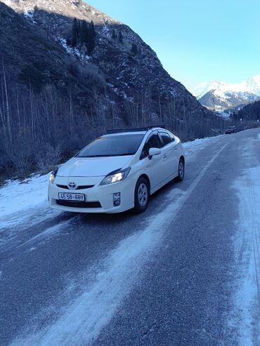 Toyota: Toyota Prius: 2009 г., 1.8 л, Автомат, Гибрид, Хэтчбэк