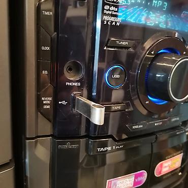 Musiqi mərkəzləri: LG ev audio sistemi – güclü çoxkomponentli Hi‑Fi set Xüsusiyyətlər: - — 8