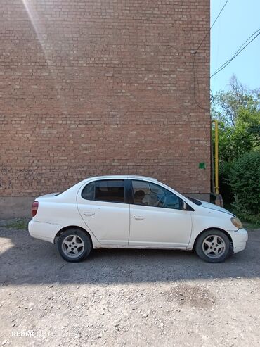 yaris: Toyota Vitz / Platz / Yaris / Echo: 2002 г., 1 л, Автомат, Бензин, Седан