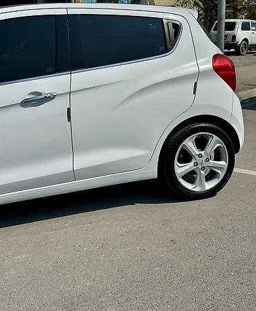 Chevrolet: Chevrolet Spark: 2020 г., 1 л, Вариатор, Бензин, Хэтчбэк — 7
