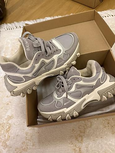 sneaker: Balmain Storm Sneaker kişi/kadın idman ayaqqabısı - Rəng: boz və krem — 1