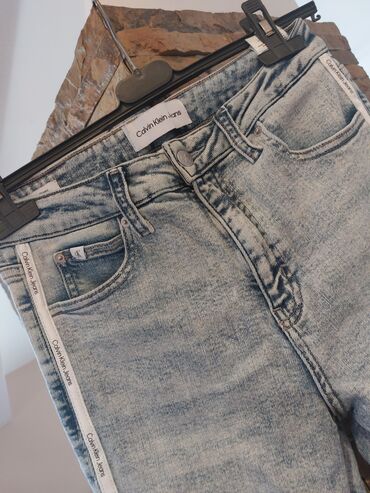 cigaret pantalone zara: Calvin Klein original nove farke vel.30 dubok struk pune elastina