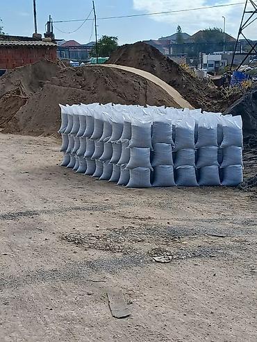 lalafo hovuz: Tikinti materiallarının gətirilməsi və boşaldılması xidməti. Təklif — 9