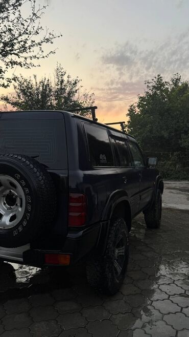 дизель 2 2: Nissan Patrol GR 3.0 Di, кузов Y61, пятидверный внедорожник. Основные