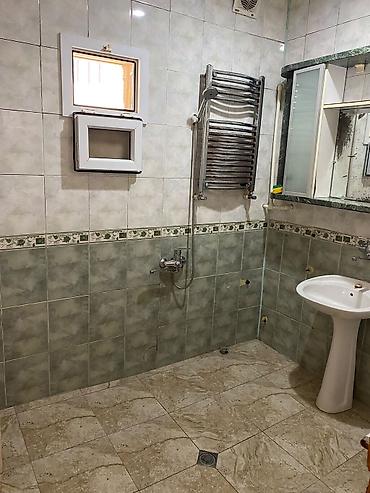 qusarda satılan heyet evleri: 3 otaqlı, 139 kv. m, Orta təmir — 6