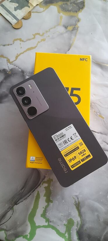 телефон fly ds105d: Realme 128 GB, rəng - Qara, Sensor, Barmaq izi, İki sim kartlı