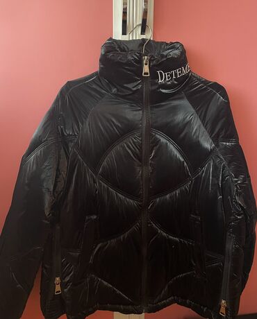 parlaq qadin kostyumlari: Женская куртка L (EU 40), цвет - Черный
