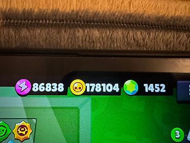 İncəsənət və kolleksiyalar: Brawl Stars hesabı – yüksək trofey və zəngin kolleksiya İlk pul tələb — 2