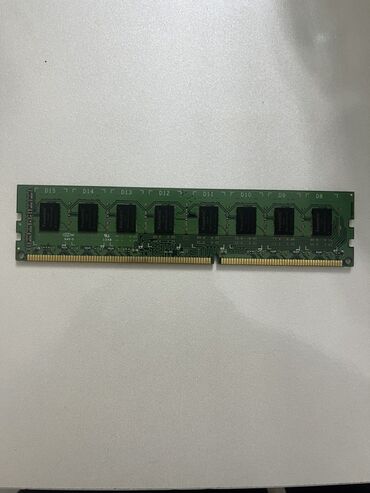 samsung z fold 2: Operativ yaddaş (RAM) Samsung, 4 GB, 1333 Mhz, DDR3, PC üçün