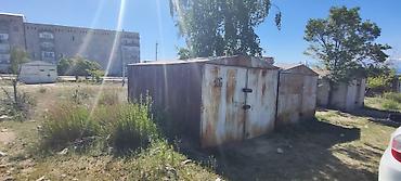 Город Чолпон -Ата, ПМК, 3мкрн Металлический гараж (бокс) - Разборная at lalafo.kg Город Чолпон -Ата, ПМК, 3мкрн Металлический гараж (бокс) - Разборная