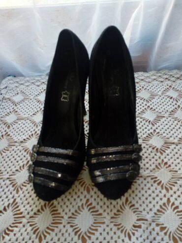 kompleti pantalone i sako: Sandals, 38