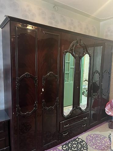 yataq tek: Təcili satılır! Yaxşı vəziyyətdə tünd laklı mebel dəsti (paltar şkafı — 1