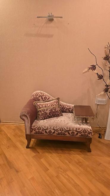ucuz divan: Turkiye istehsalidijozefin divan. 350azn. ölcü 120×65. Ünvan — 1