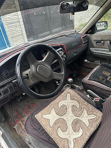 Mazda 626: 1990 г., 0.2 - engine capacity л, Кол менен иштөөчү, Седан — 4