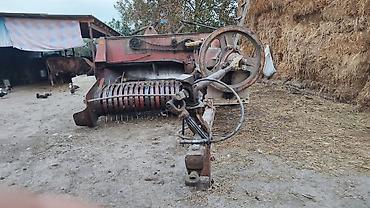 diesel motor qazel: Kənd təsərrüfatı üçün pres yığan maşın (saman ot presi) - Traktorla — 1