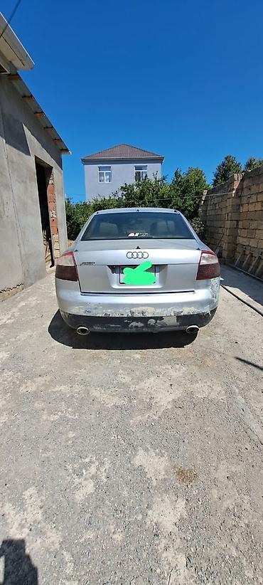 Audi A4 sedan - Kuzov: gümüşü rəng, 4 qapı, ikiqat çıxışlı egzoz -