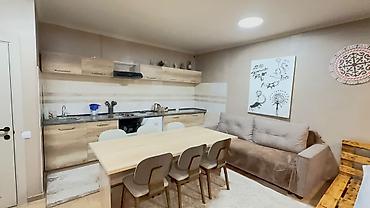 nomad hostel: Сдается студия с кухней. - Просторная студия открытой планировки — 2