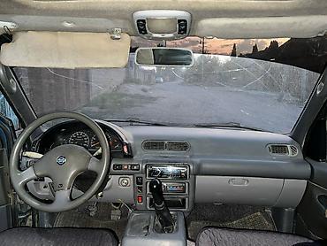 Транспорт: Nissan Serena: 1993 г., 2 л, Механика, Бензин, Минивэн — 5