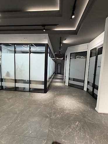 Аренда офисов: Аренда офисов, 30 м², В жилом комплексе, 1 линия — 5