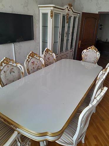Mebel: Qonaq otağı üçün, İşlənmiş, Açılmayan, Dördbucaq masa, 8 stul — 2