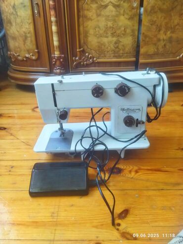 Tikiş maşınları: Tikiş maşını Chayka, Elektromexaniki