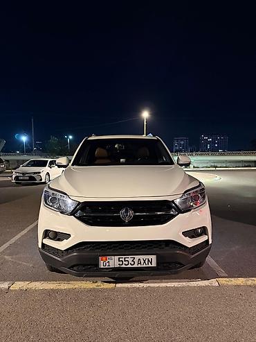 bmw ix3: Ssangyong Rexton Sports: 2018 г., 2.2 л, Автомат, Дизель, Пикап — 2