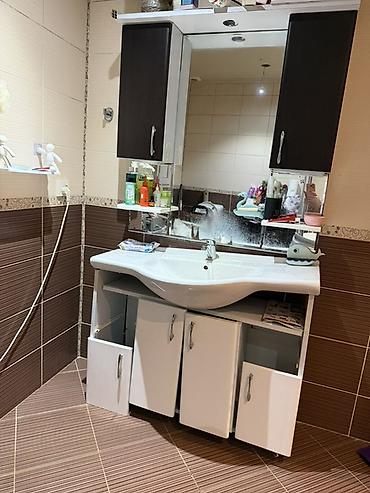 divar refleri: Hamam üçün lavabo və şkaf dəsti - Komplekt: yuxarı hissədə güzgülü — 1