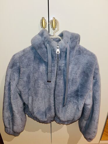 kurtkalar qiz ucun 2023: Bershka, M (EU 38)