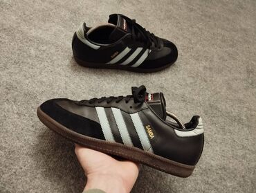 Krasofkalar və idman ayaqqabıları: Tam Original Adidas Samba. Yeni kimidir. (yenisi hal hazirda 300 azn