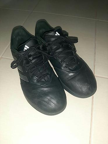 Patike: Adidas patike za dečaka u odličnom stanju. Veličina 42 /13 Cena — 11