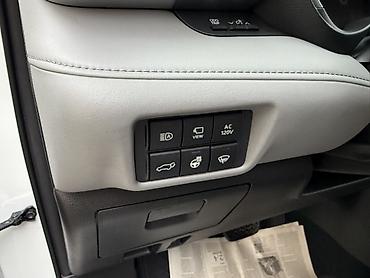 Toyota: Toyota Highlander: 2020 г., Гибрид, Кроссовер — 18