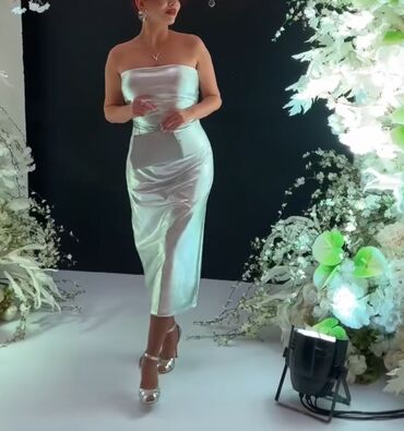 калон кардани кер дар шароити хона: Ziyafət donu, Midi, Bershka, L (EU 40)