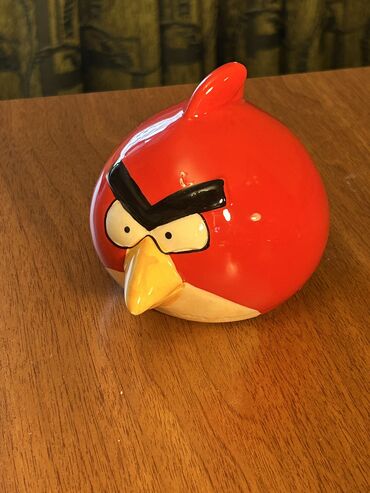 Oyuncaqlar: Əyləncəli və rəngarəng “Angry Birds” pul qabı! Sevdiyiniz oyun