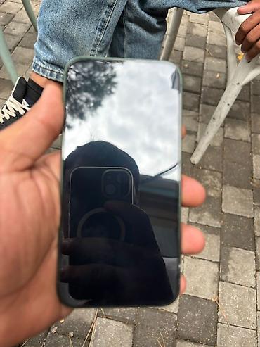 IPhone 13, Yaşıl