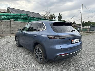 byd leopard 5: Geely Galaxy Starship 7: 2024 г., 1.5 л, Автомат, Гибрид, Внедорожник — 2