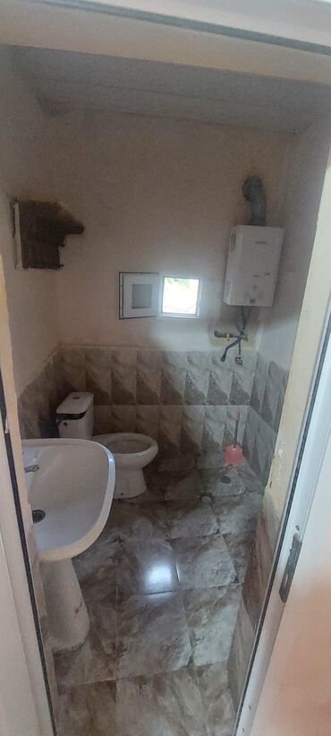 Uzunmüddətli kirayə evlər: 2 otaqlı həyət evi Kohne gunesliden ziga dusen yolda yerlesir ev — 9