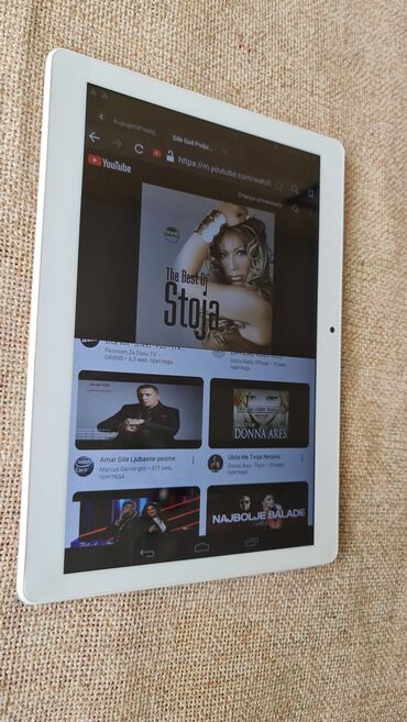 Samsung: Samsung Galaxy S22 Plus — 24