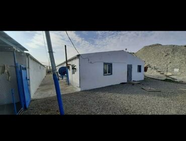 Kommersiya daşınmaz əmlakının satışı: Obyekt ofis satılır.1 hektar daş hasarlı sahəsi var.Tikili sahə — 9