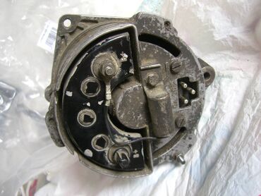 Auto delovi: Ispravan alternator BOSCH 14 V 35 A skinut sa OPEL Kadetta — 6